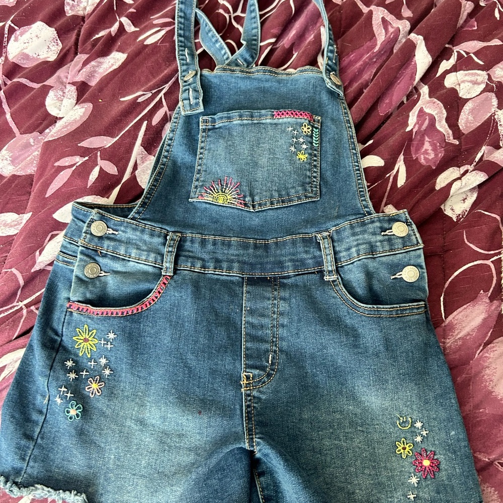 Little Girl’s Size 7/8 Blue Jean Short Overalls